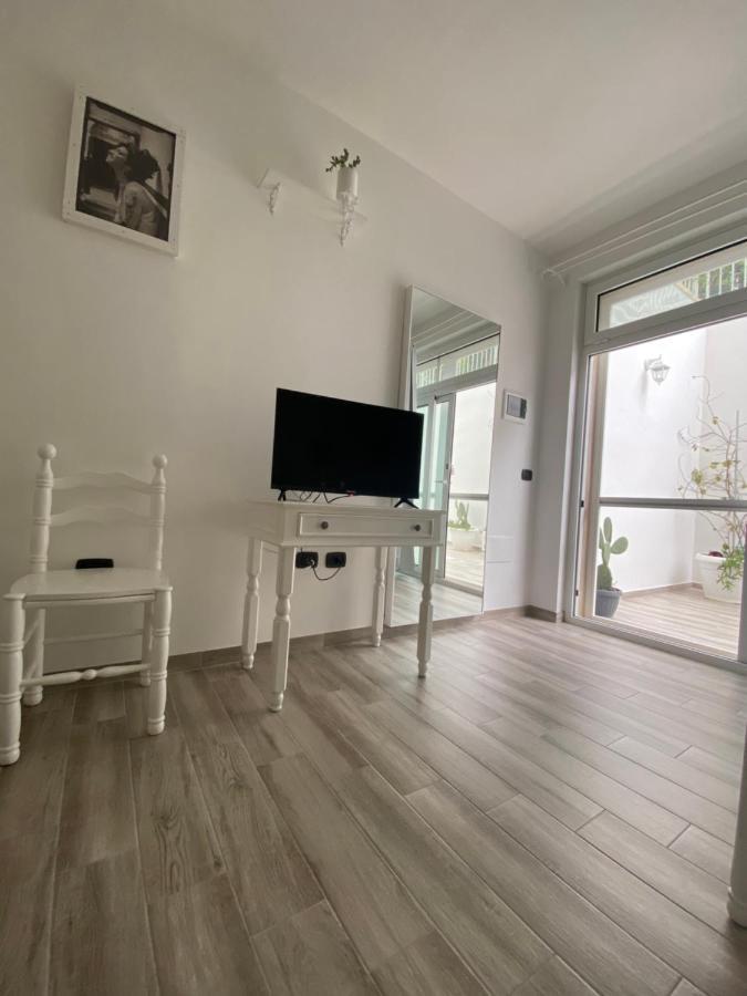 Bed and Breakfast La Casa Di Nina Lecce Exterior foto